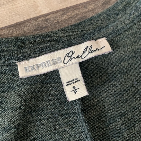 Express Tank Top - Picture 3 of 3